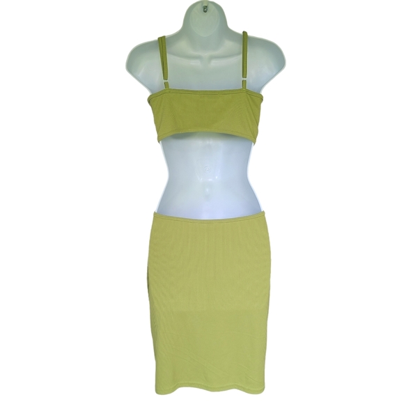 Green 💚 Ribbed Cut Out Cami BodyCon Dress - Picture 7 of 7